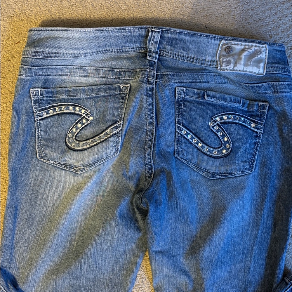 Distressed cropped - Picture 4 of 4